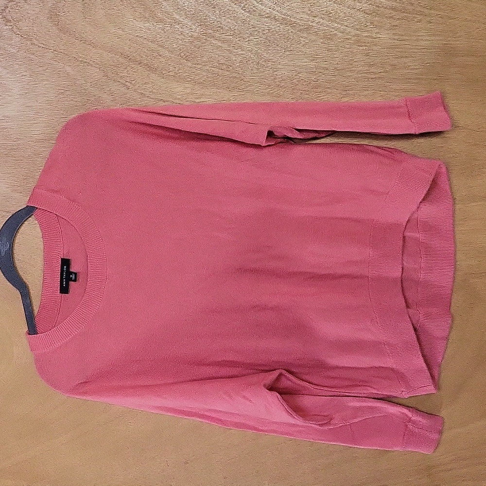 Ann Taylor sweater women's size M EUC